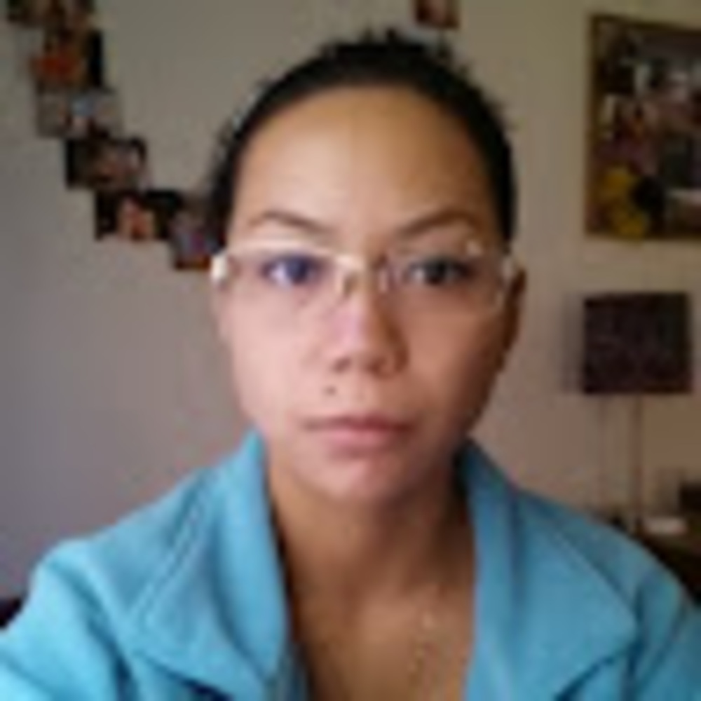 Meet your Posher, Dominique